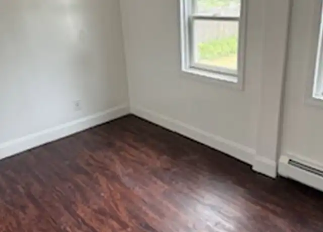 Property at 29 Marblehead St Unit 1, North Andover, MA, 01845, 2 beds, 1 bath, [object Object]