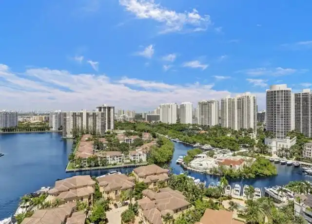 Property at 2600 E Island Blvd, Aventura, FL, 33160, 2 beds, 2 baths, [object Object]