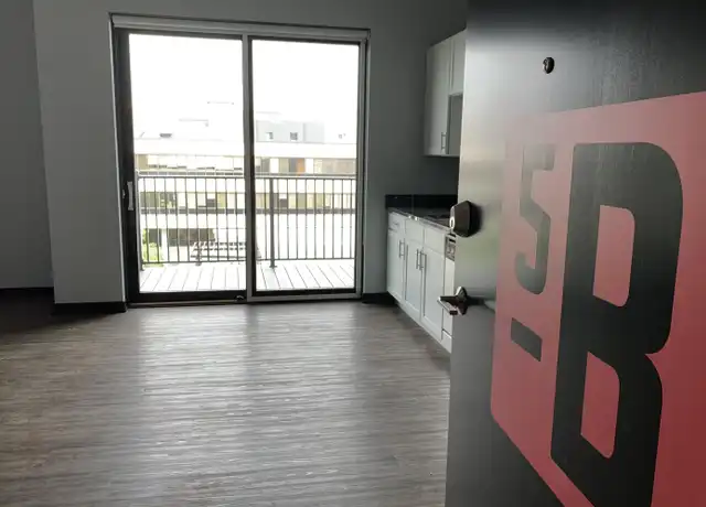 Property at 1222 P St Unit 5bUnit 5b, Lincoln, NE, 68508, 1 bed, 1 bath, [object Object]