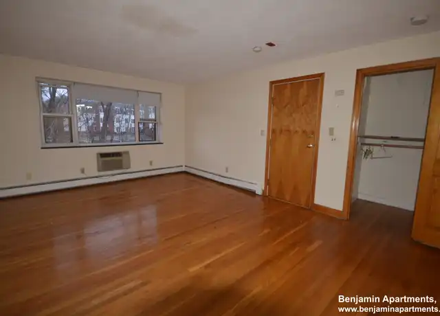Property at 270 Grove St Unit 6, Auburndale, MA, 02466, 0 beds, 1 bath, [object Object]