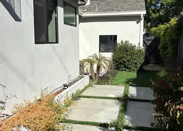 Property at 1031 Almanor Ave, Menlo Park, CA, 94025, 8 beds, 3 baths, [object Object]