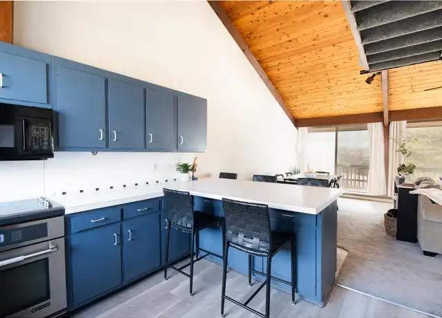 Property at 59 Murray Hill Heights Rd, Manchester, VT, 05255, 2 beds, 2.5 baths, [object Object]