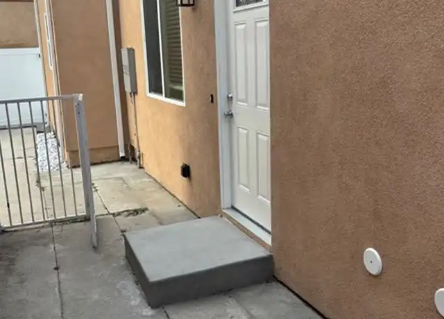Property at 2511 W 77th St, Inglewood, CA, 90305, 2 beds, 2 baths, [object Object]