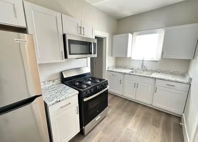 Property at 2032 W Adams St Unit 2, Phoenix, AZ, 85009, 2 beds, 1 bath, [object Object]