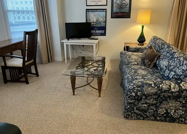 Property at 330 Middle St Apt 3, Portsmouth, VA, 23704, 1 bed, 1 bath, [object Object]