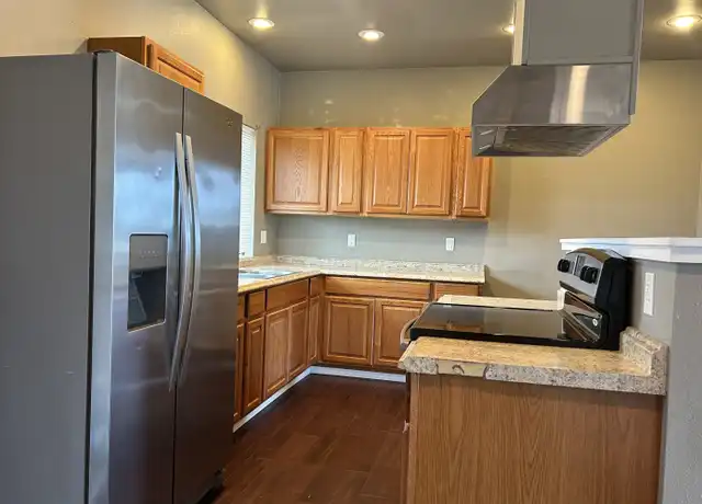 Property at 301 N Park St Unit C, Aberdeen, WA, 98520, 3 beds, 2 baths, [object Object]