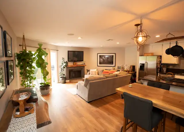 Property at 662 Westlake St, Encinitas, CA, 92024, 2 beds, 2.5 baths, [object Object]