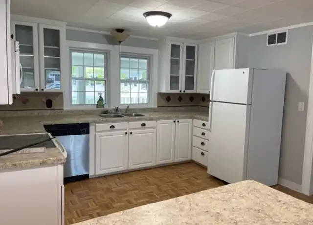 Property at 58 Lebanon St, Hanover, NH, 03755, 3 beds, 1 bath, [object Object]