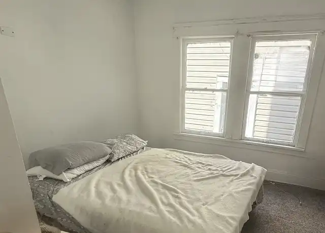 Property at 1261 E 113th St Unit 2, Cleveland, OH, 44108, 2 beds, 1 bath, [object Object]