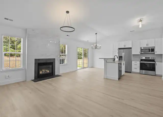 Property at 16216 Circlegreen Dr, Charlotte, NC, 28273, 3 beds, 2 baths, [object Object]