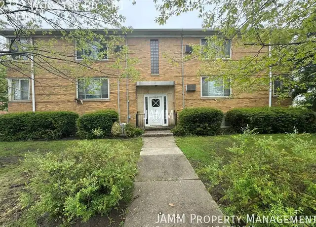 Property at 2372 Wooster Rd Unit 1, Rocky River, OH, 44116, 2 beds, 1 bath, [object Object]