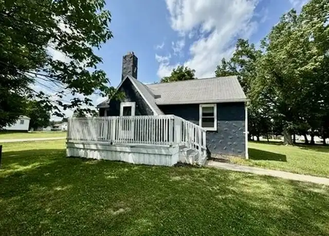 Property at 141 Shenango Rd, New Castle, PA, 16105, 3 beds, 1 bath, [object Object]