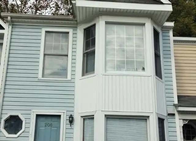 Property at 208 Susan Constant Dr, Newport News, VA, 23608, 2 beds, 3 baths, [object Object]