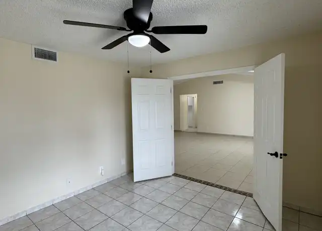Property at 5502 W Frier Dr, Glendale, AZ, 85301, 4 beds, 3 baths, [object Object]