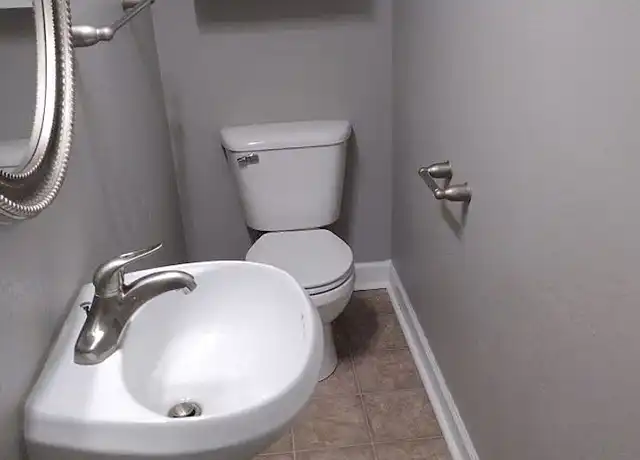Property at Edgemoor Townhomes - 5523 Plaza Ln, Wichita, KS, 67208, 3 beds, 1.5 baths, [object Object]