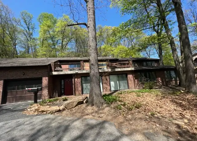 Property at 1700 Mountain View Rd Unit 17, Harrisburg, PA, 17110, 2 beds, 2.5 baths, [object Object]