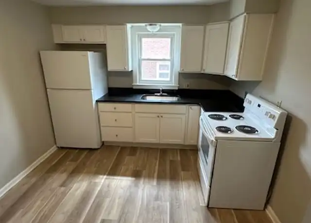 Property at 1339 21st St NE Unit 1405, Canton, OH, 44714, 2 beds, 1 bath, [object Object]