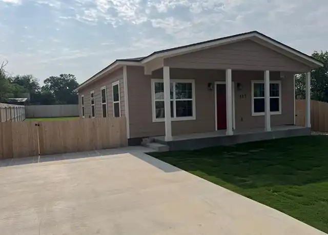 Property at 413 5th St, Blanket, TX, 76432, 3 beds, 2 baths, [object Object]