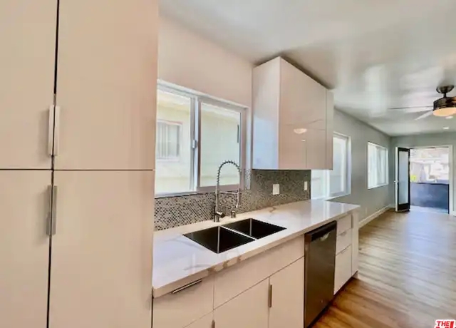 Property at 2012 S Bedford St #4, Los Angeles, CA, 90034, 3 beds, 2 baths, [object Object]
