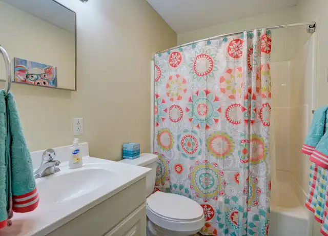 Property at 800 Broyles Ave Unit 4-D- Corporate Unit, Erwin, TN, 37650, 2 beds, 1 bath, [object Object]