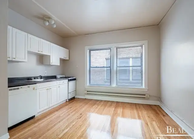 Property at 1307 Oak Ave Unit 3W, Evanston, IL, 60201, 1 bed, 1 bath, [object Object]