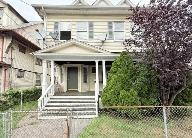 Property at 896 Howard Ave, Bridgeport, CT, 06605, 3 beds, 1 bath, [object Object]