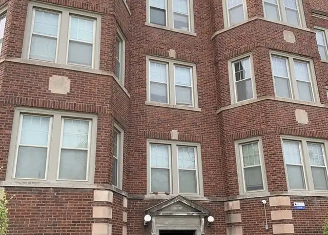 Property at 118 S Austin Blvd Unit 1, Oak Park, IL, 60304, 2 beds, 1 bath, [object Object]