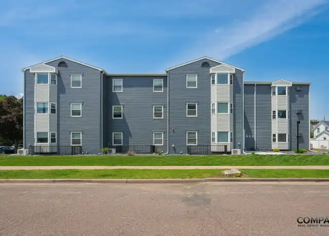 Property at 610 Gray St Unit 104, Eau Claire, WI, 54701, 2 beds, 1 bath, [object Object]