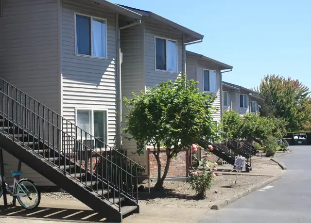 Property at 1765 SW Tamarack St Unit 13, McMinnville, OR, 97128, 2 beds, 1 bath, [object Object]