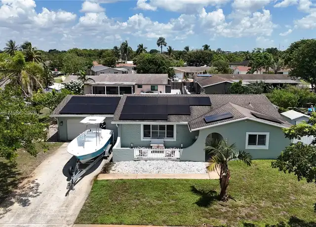 Property at 4081 Lake Dr, Coconut Creek, FL, 33066, 3 beds, 2 baths, [object Object]