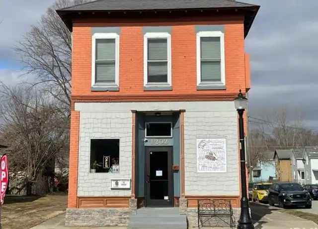Property at 1202 W Main St #201, Fort Wayne, IN, 46808, 2 beds, 1 bath, [object Object]