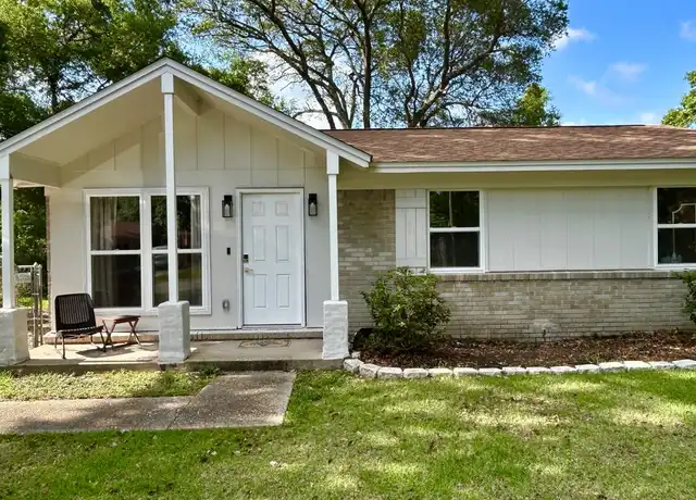 Property at 560 Corrydale Dr, Pensacola, FL, 32506, 3 beds, 2 baths, [object Object]