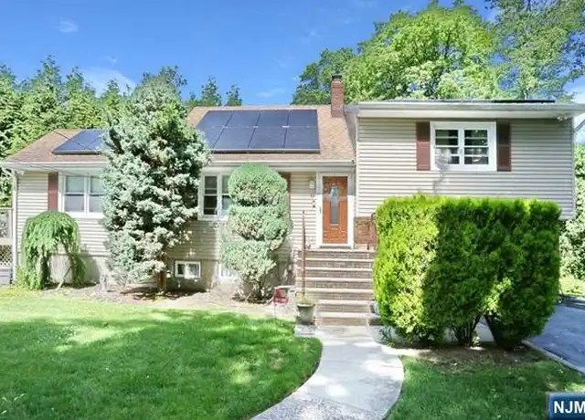 Property at 140 Dean St, Glen Rock, NJ, 07452, 4 beds, 2 baths, [object Object]