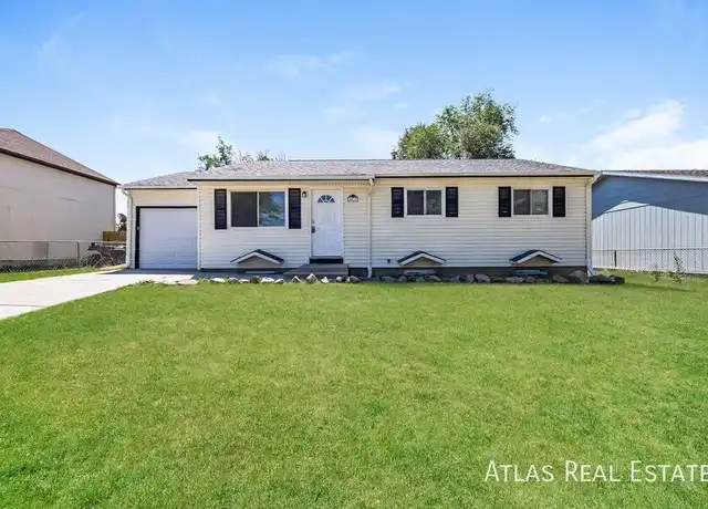 Property at 4419 Dewey Dr, Colorado Springs, CO, 80916, 5 beds, 2 baths, [object Object]