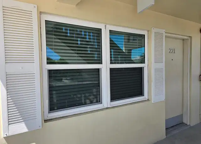 Property at 3915 S Flagler Dr #221, West Palm Beach, FL, 33405, 1 bed, 1 bath, [object Object]