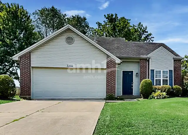 Property at 1302 Shannon Ln, Xenia, OH, 45385, 3 beds, 2.5 baths, [object Object]