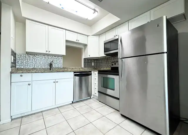 Property at 4619 SE 5th Pl, Cape Coral, FL, 33904, 2 beds, 2 baths, [object Object]