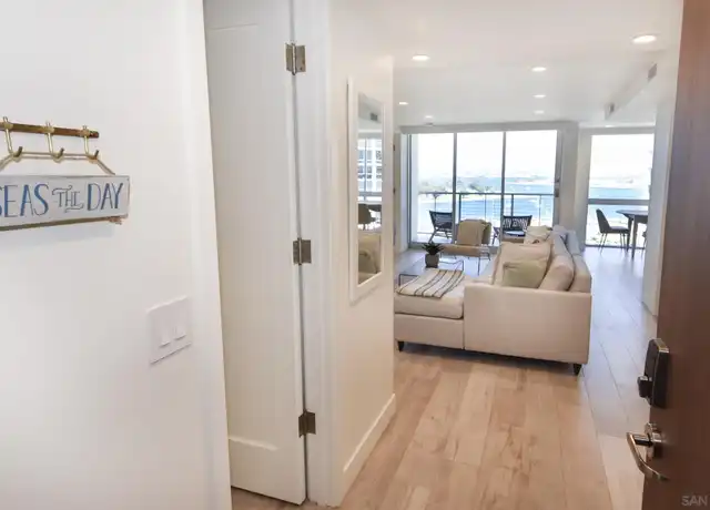 Property at 1720 Avenida Del Mundo, Coronado, CA, 92118, 1 bed, 2 baths, [object Object]