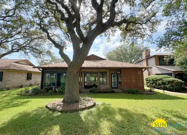 Property at 889 Shalimar Ct, Shalimar, FL, 32579, 3 beds, 2 baths, [object Object]