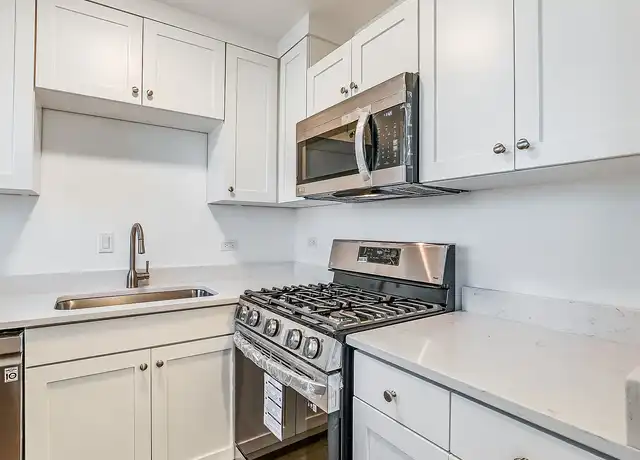Property at The Westfort at Broadway - 333 Brahan Blvd, San Antonio, TX, 78215, 1-2 bed, 1-1.5 bath, [object Object]