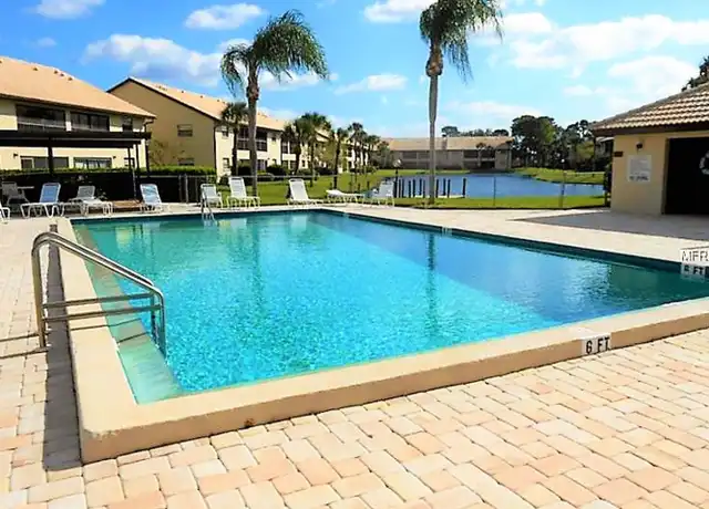 Property at 310 Mission Trl N Unit H, Venice, FL, 34285, 2 beds, 2 baths, [object Object]