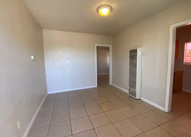 Property at 1916 Niles St Unit D, Bakersfield, CA, 93305, 1 bed, 1 bath, [object Object]