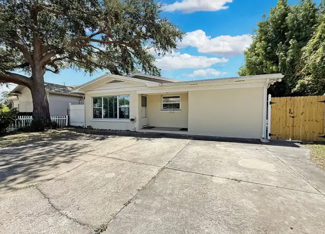 Property at 3104 W North a St, Tampa, FL, 33609, 3 beds, 2 baths, [object Object]