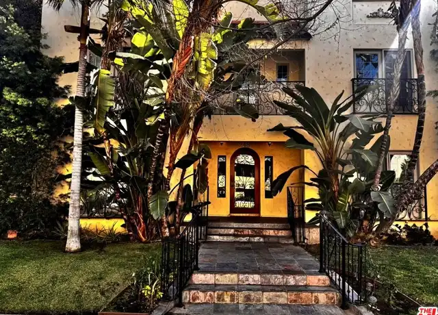 Property at 248 S Reeves Dr Unit 2, Beverly Hills, CA, 90212, 1 bed, 1 bath, [object Object]