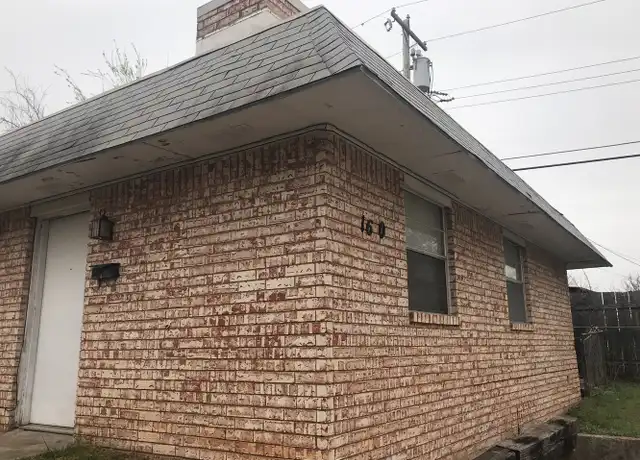 Property at 160 NE 12th St, Moore, OK, 73160, 2 beds, 1 bath, [object Object]