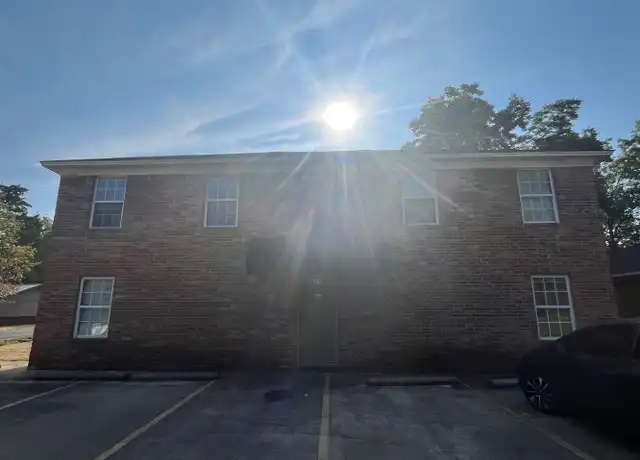 Property at 612 E 8th St Unit 2, Russellville, AR, 72801, 1 bed, 1 bath, [object Object]