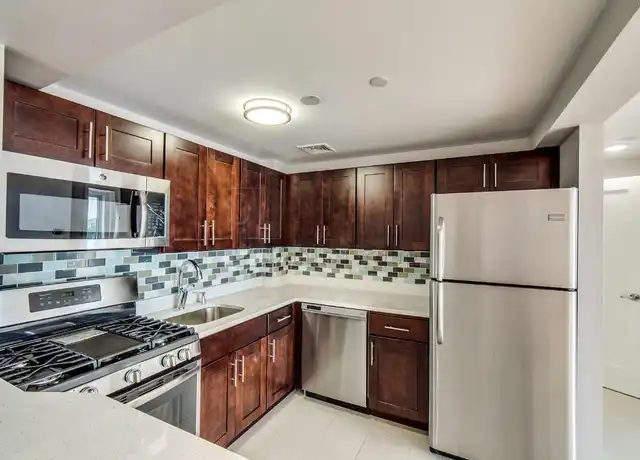 Property at 26-25 28th St Unit 4A, Queens, NY, 11102, 1 bed, 1 bath, [object Object]