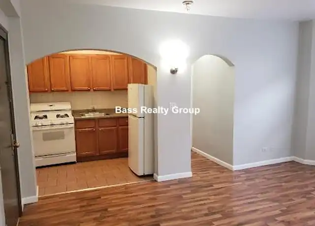 Property at 1724 W Estes Ave, Chicago, IL, 60626, 1 bed, 1 bath, [object Object]