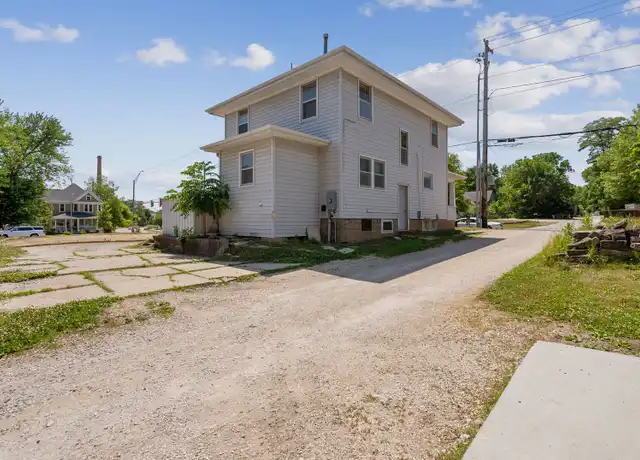 Property at 109 W 12th St, Cedar Falls, IA, 50613, 4 beds, 2 baths, [object Object]