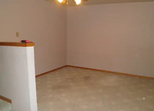 Property at 210 37th Ave E Unit 209, Superior, WI, 54880, 2 beds, 1 bath, [object Object]